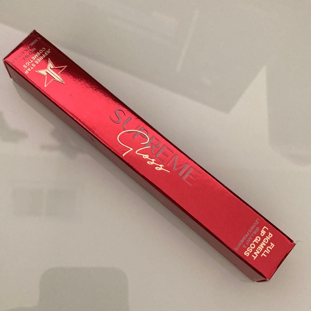 Jeffree Star supreme gloss In color fatality